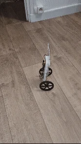 Prototype du robot Segway sur son terrain d'essai